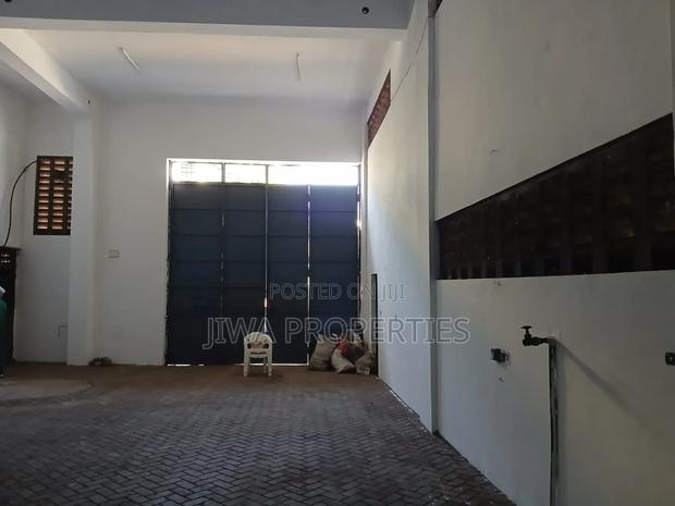 Warehouse Renting - thumbnail 2