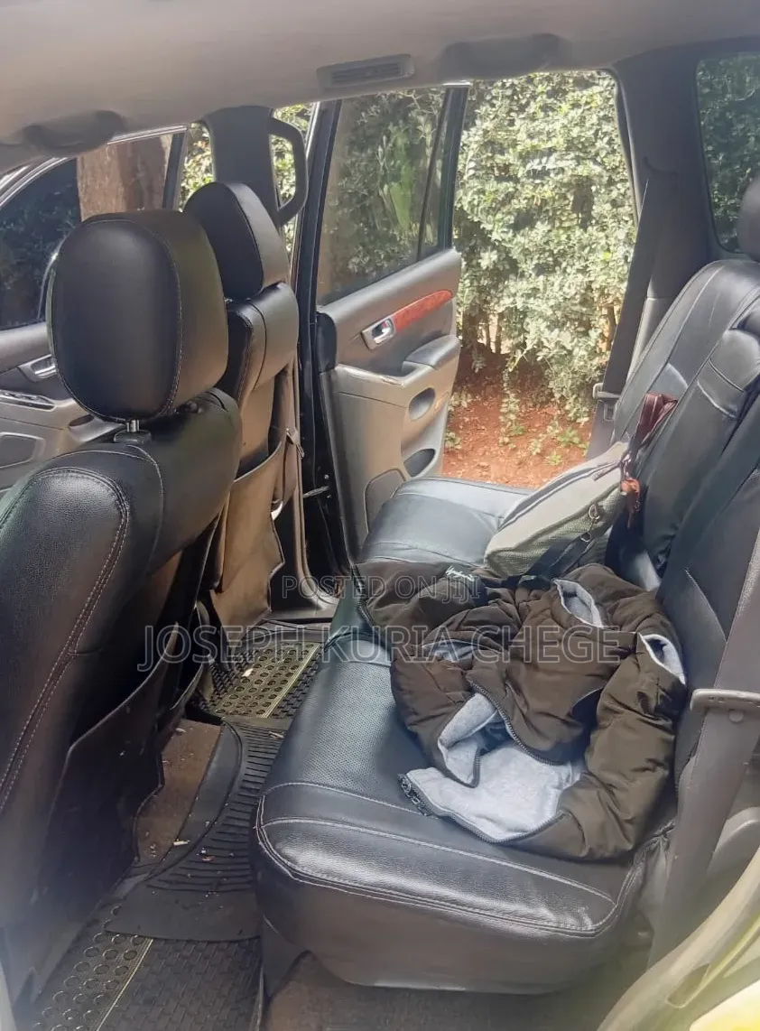 Toyota Land Cruiser Prado 2005 Black