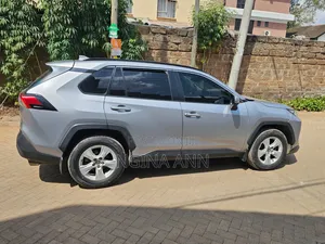 Toyota RAV4 2019 Silver