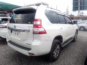 Toyota Land Cruiser Prado 2016 White