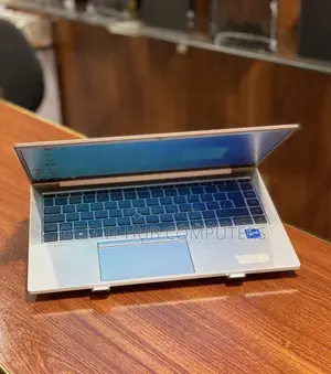 Laptop HP EliteBook 840 G8 16GB Intel Core i7 SSD 512GB