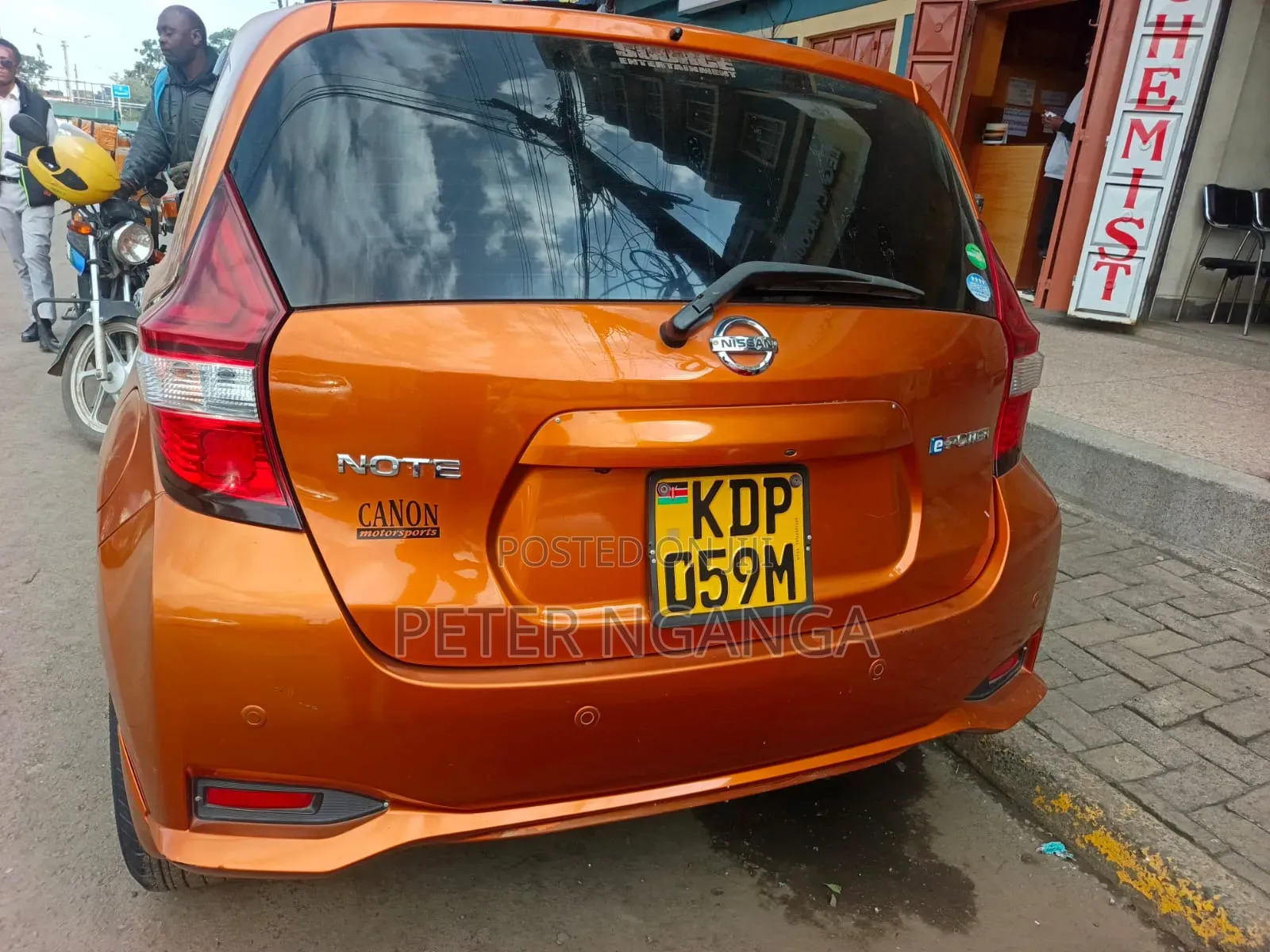Nissan Note 2016 Orange