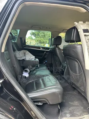 Volkswagen Touareg Hybrid 2013 Black