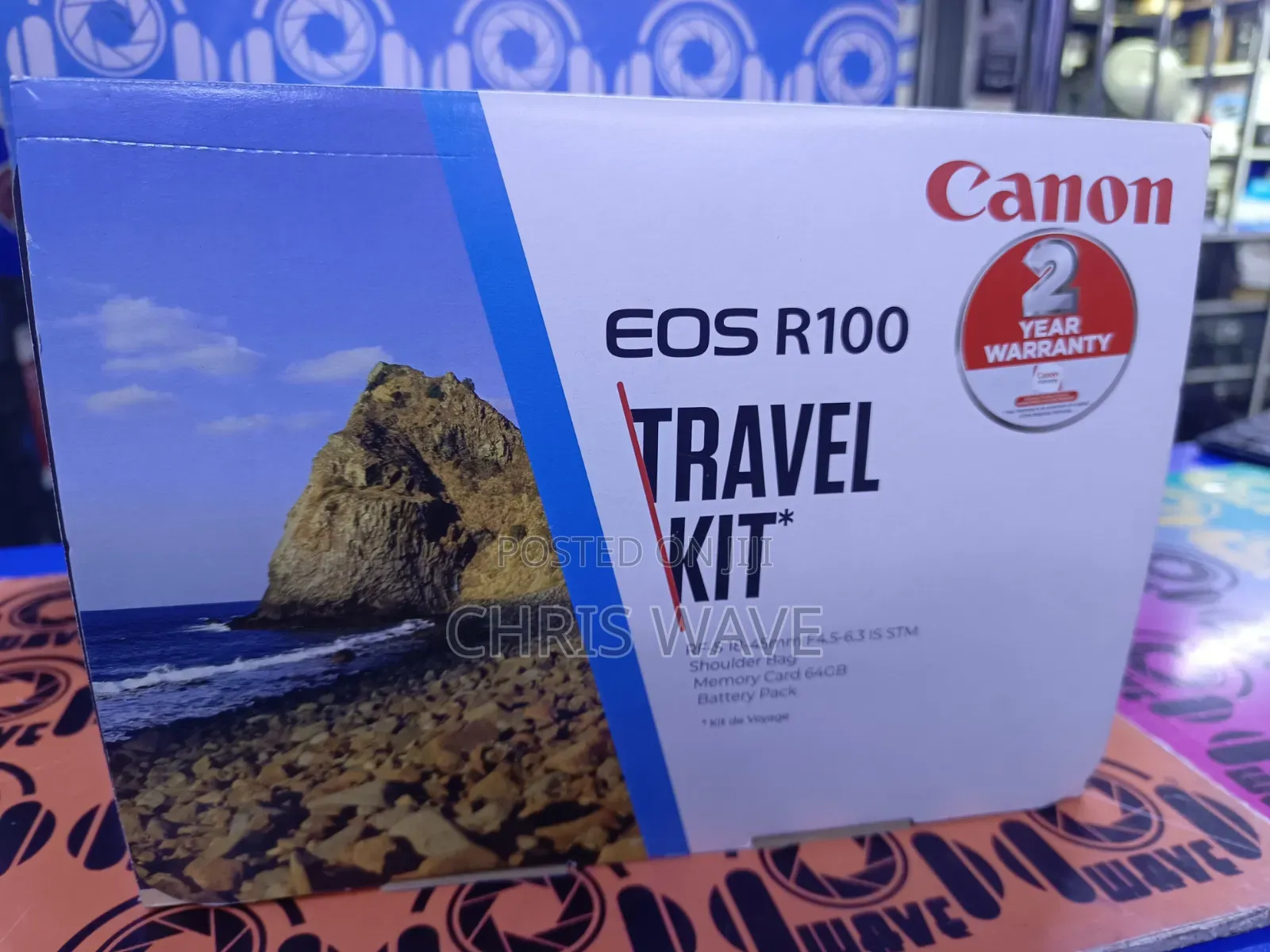 Canon R100 Travel Kit Camera