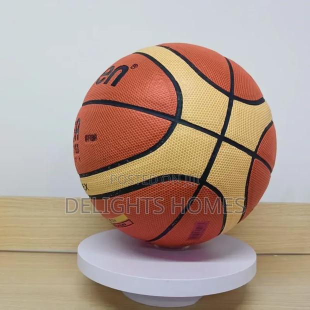 Molten Basketball Balls_oc - main view