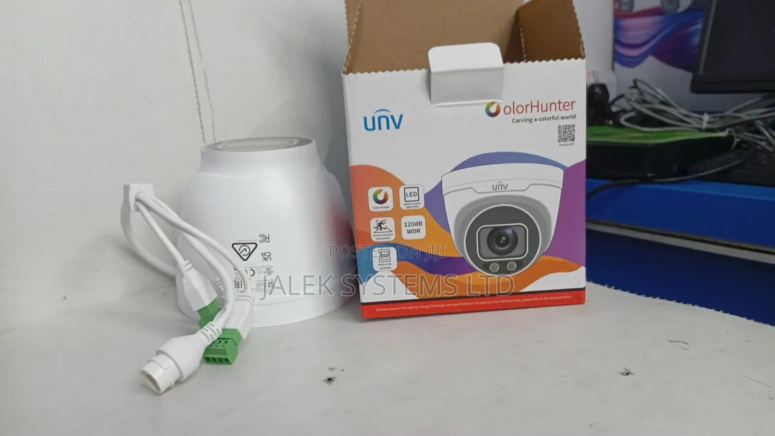 Unv Full Colour Varyfocal Camera