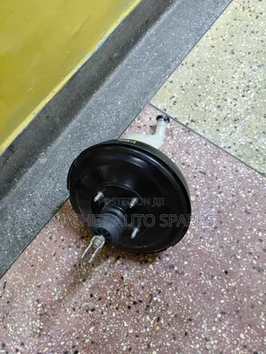 Nissan Juke Brake Booster and Master Cylinder