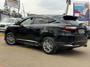 Toyota Harrier 2.0 2018 Black