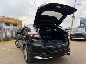 Toyota Harrier 2.0 2018 Black