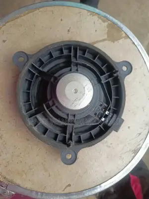 Universal Mazda Speakers