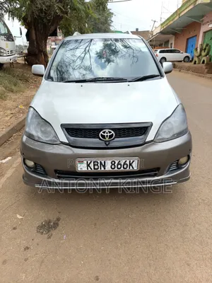 Toyota Ipsum 2003 Silver