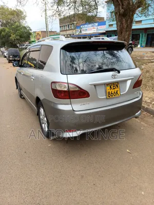 Toyota Ipsum 2003 Silver