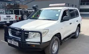 Toyota Land Cruiser 2011 Pearl