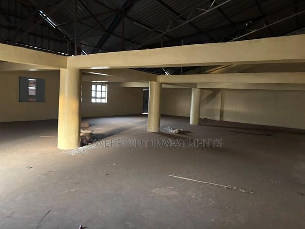 Warehouse / Space 2000 Square Feet - thumbnail 6