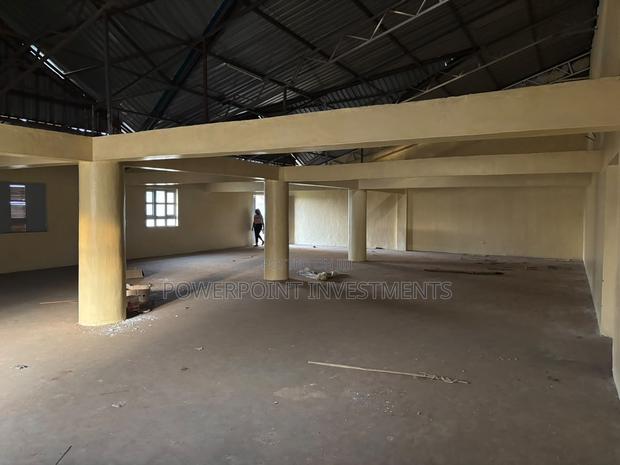 Warehouse / Space 2000 Square Feet - thumbnail 8