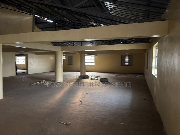Warehouse / Space 2000 Square Feet - thumbnail 11
