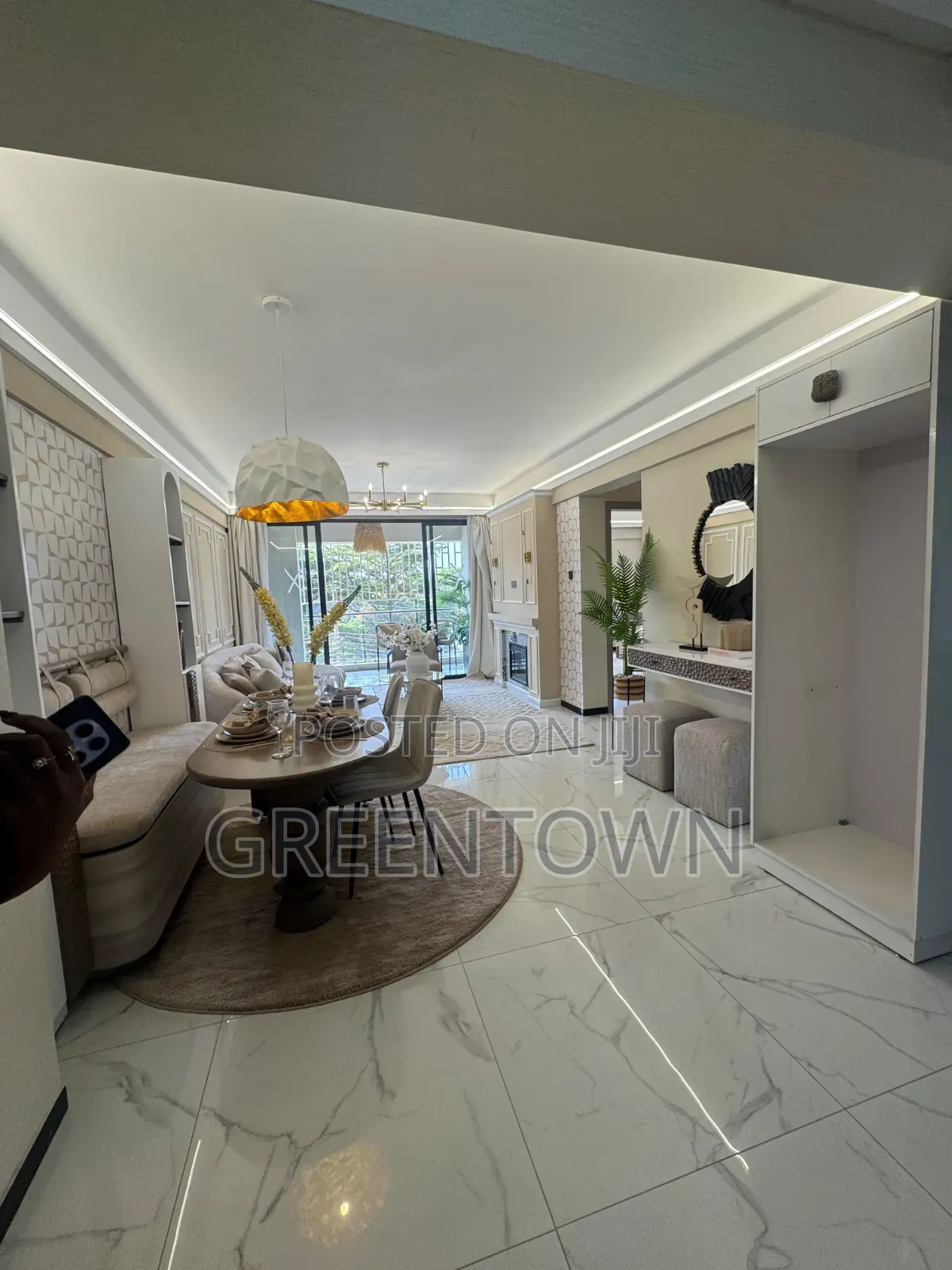 1bdrm Apartment in Super Westbury, Spring Valley for sale