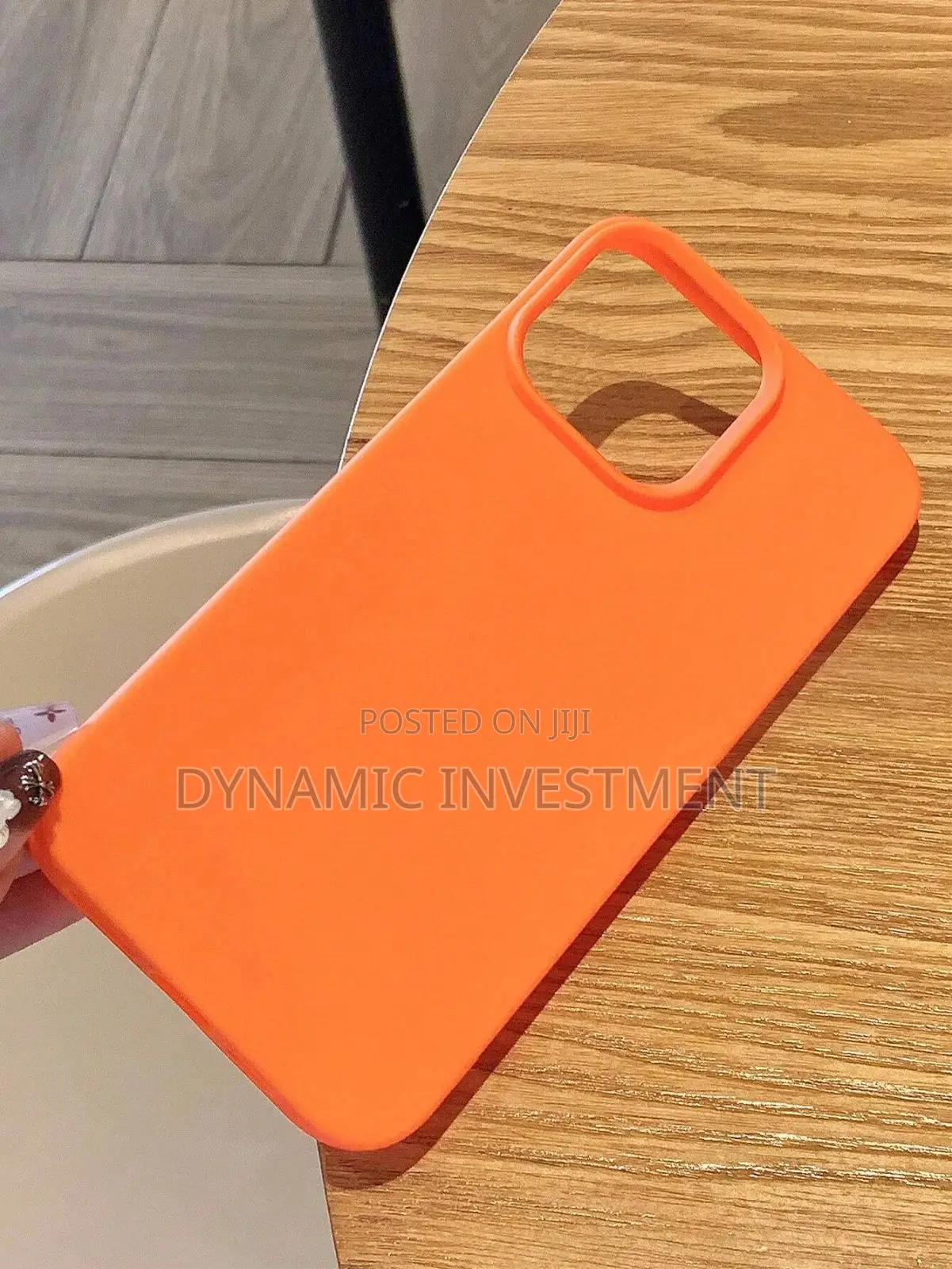 Apple iPhone 12/12 Pro Silicone Case Cover With MagSafe - Kumquat