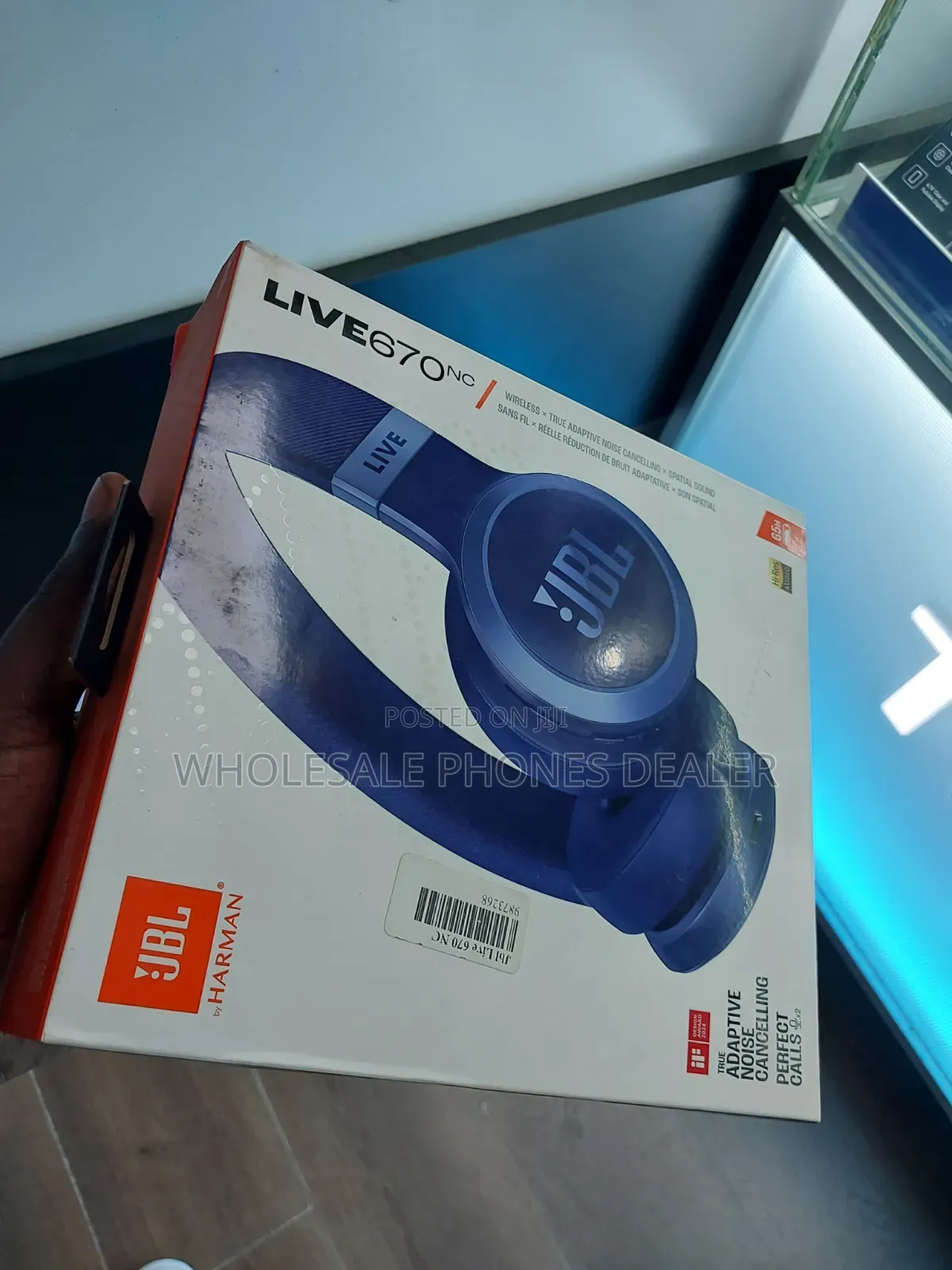 JBL Live 670nc