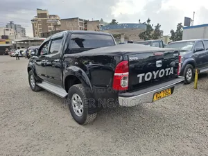 Toyota Hilux 2009 Matt Black