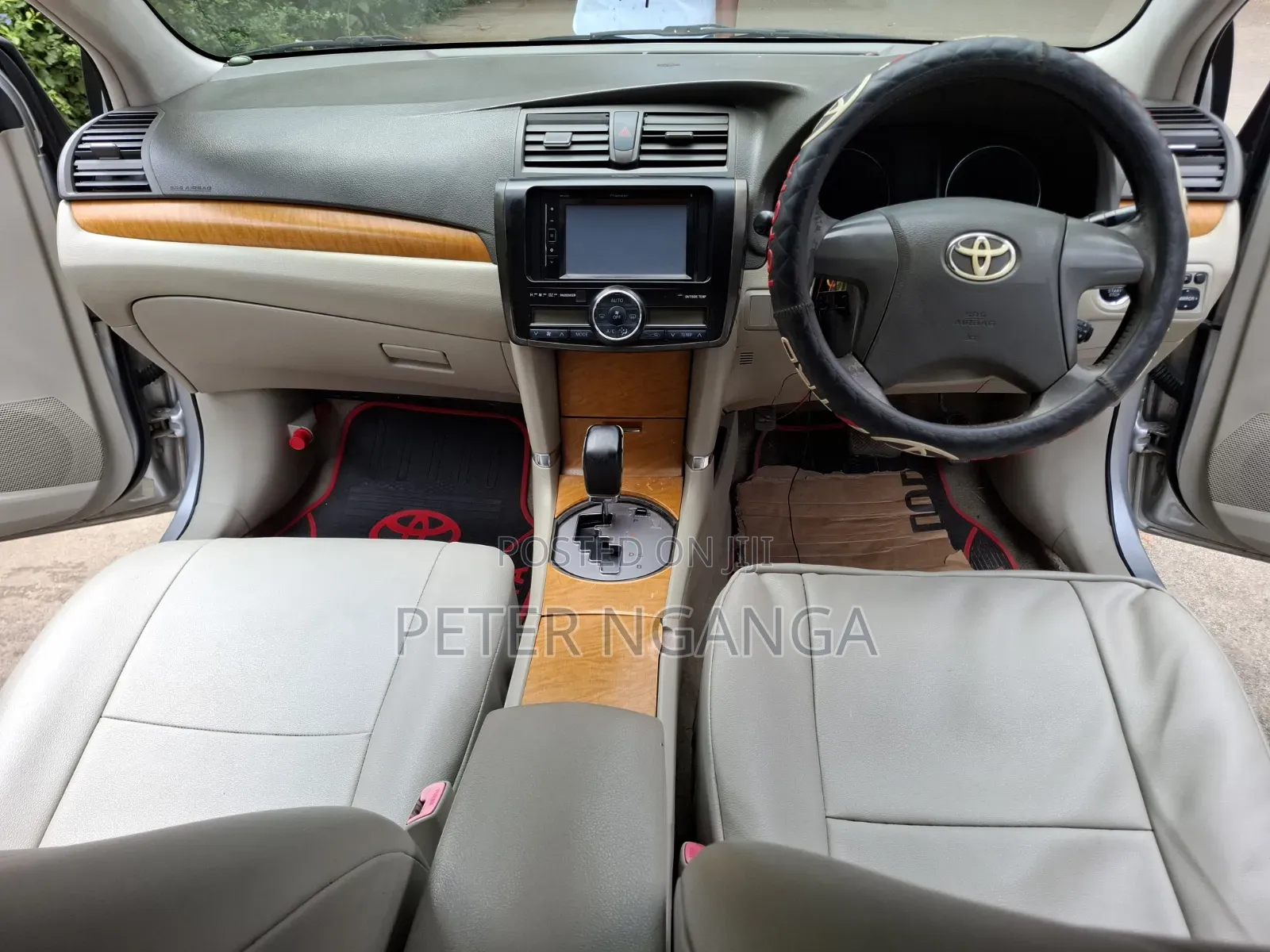 Toyota Premio 2010 Silver