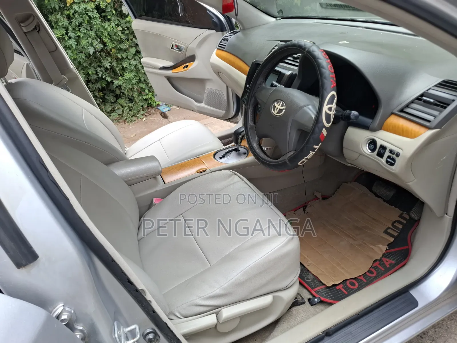 Toyota Premio 2010 Silver