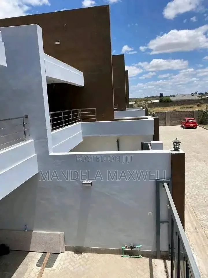4bdrm Mansion in Kitengela for rent
