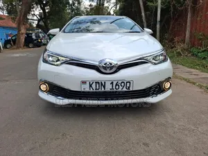 Toyota Auris 2017 White