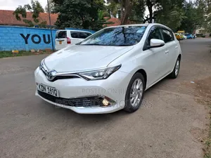 Toyota Auris 2017 White