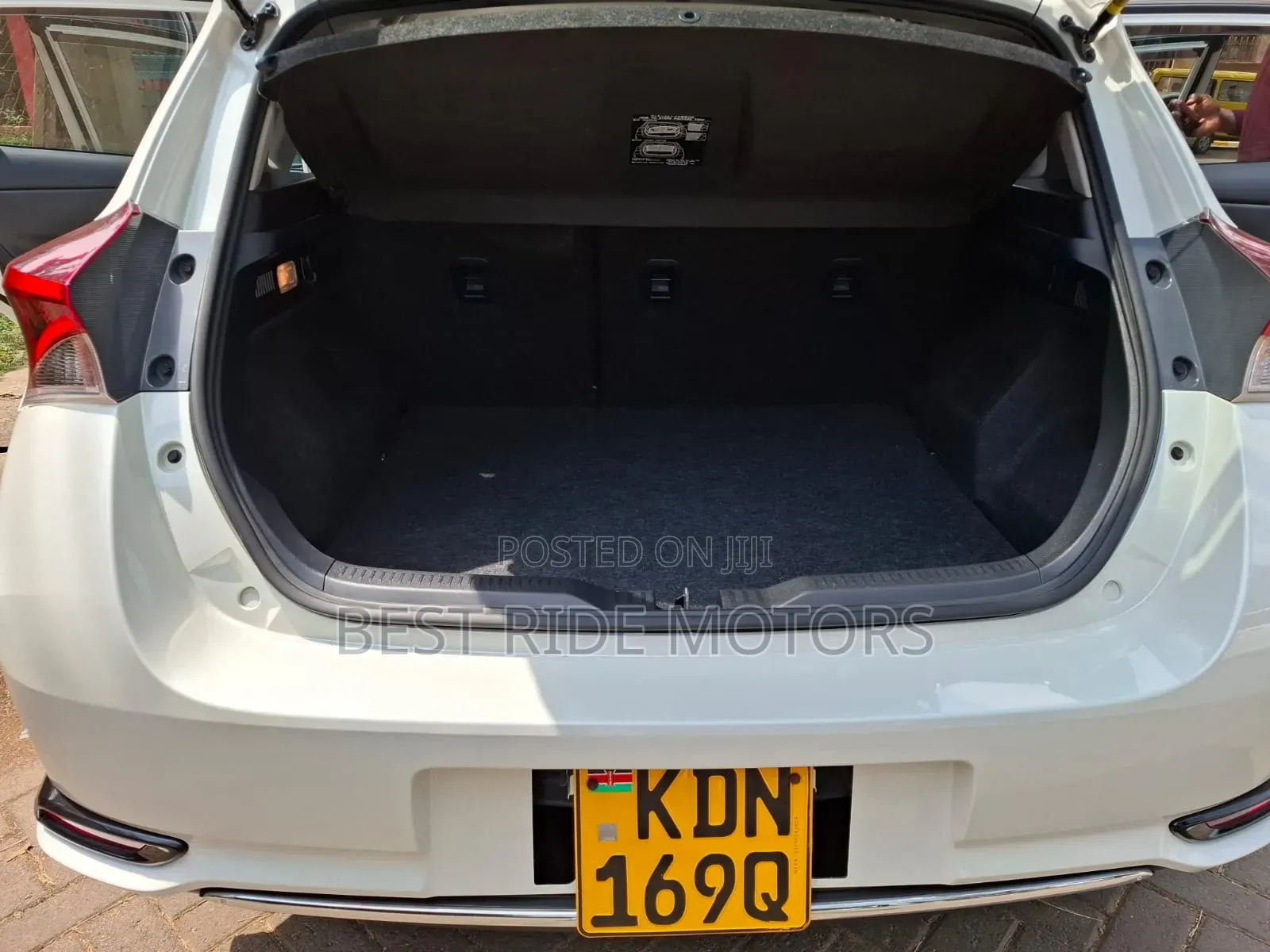 Toyota Auris 2017 White