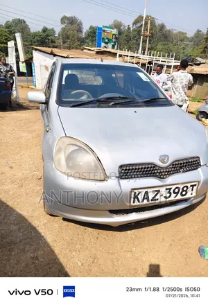 Toyota Vitz 1.0 FWD 5dr 1999 Silver