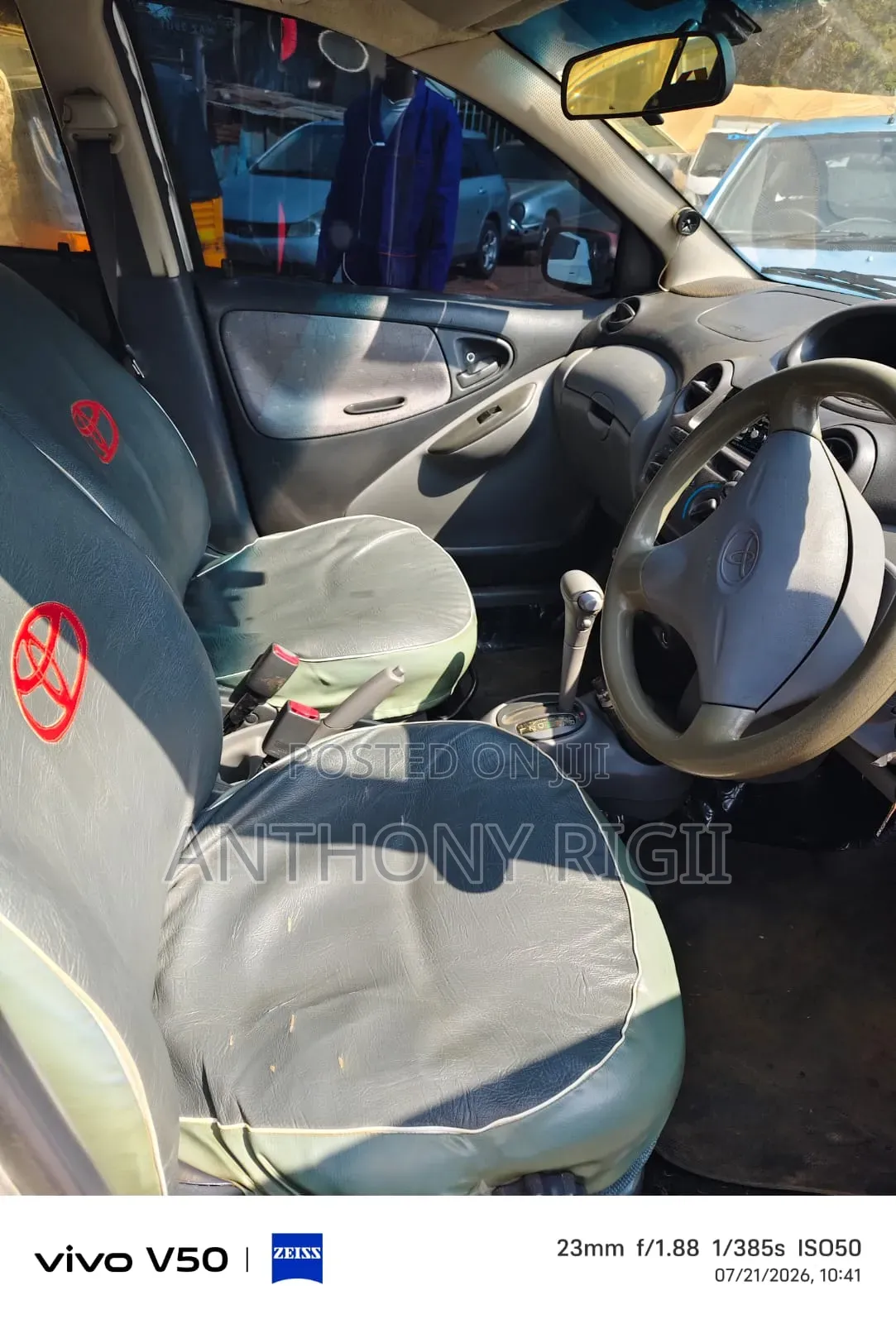 Toyota Vitz 1.0 FWD 5dr 1999 Silver