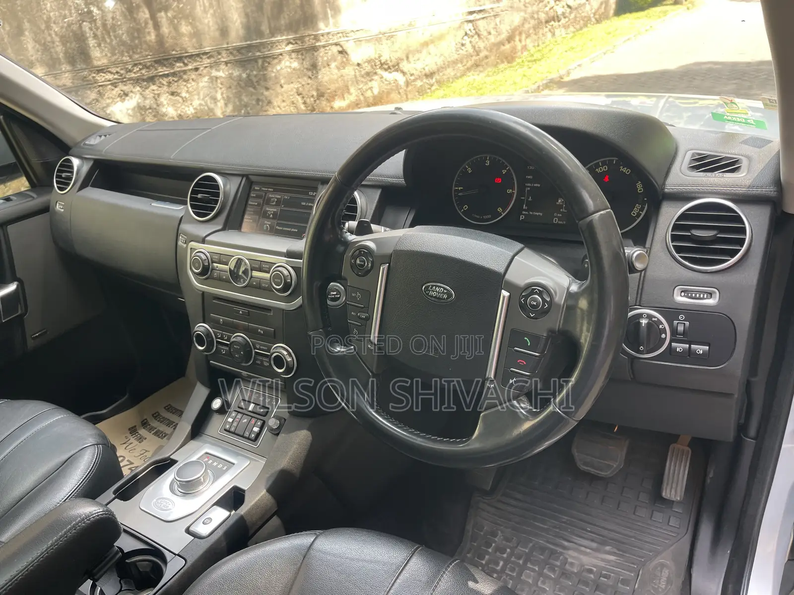 Land Rover Discovery 2015 Silver