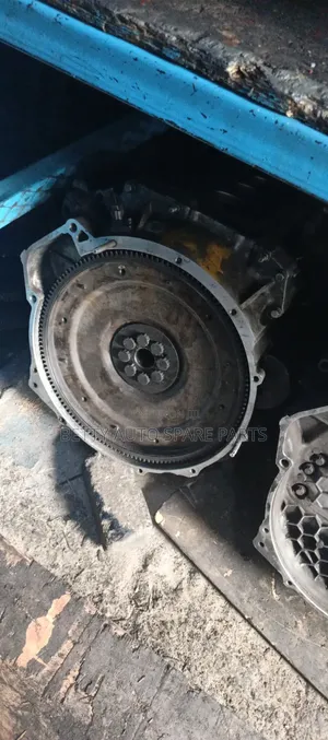 Half Engine 4hL1 NQR Isuzu