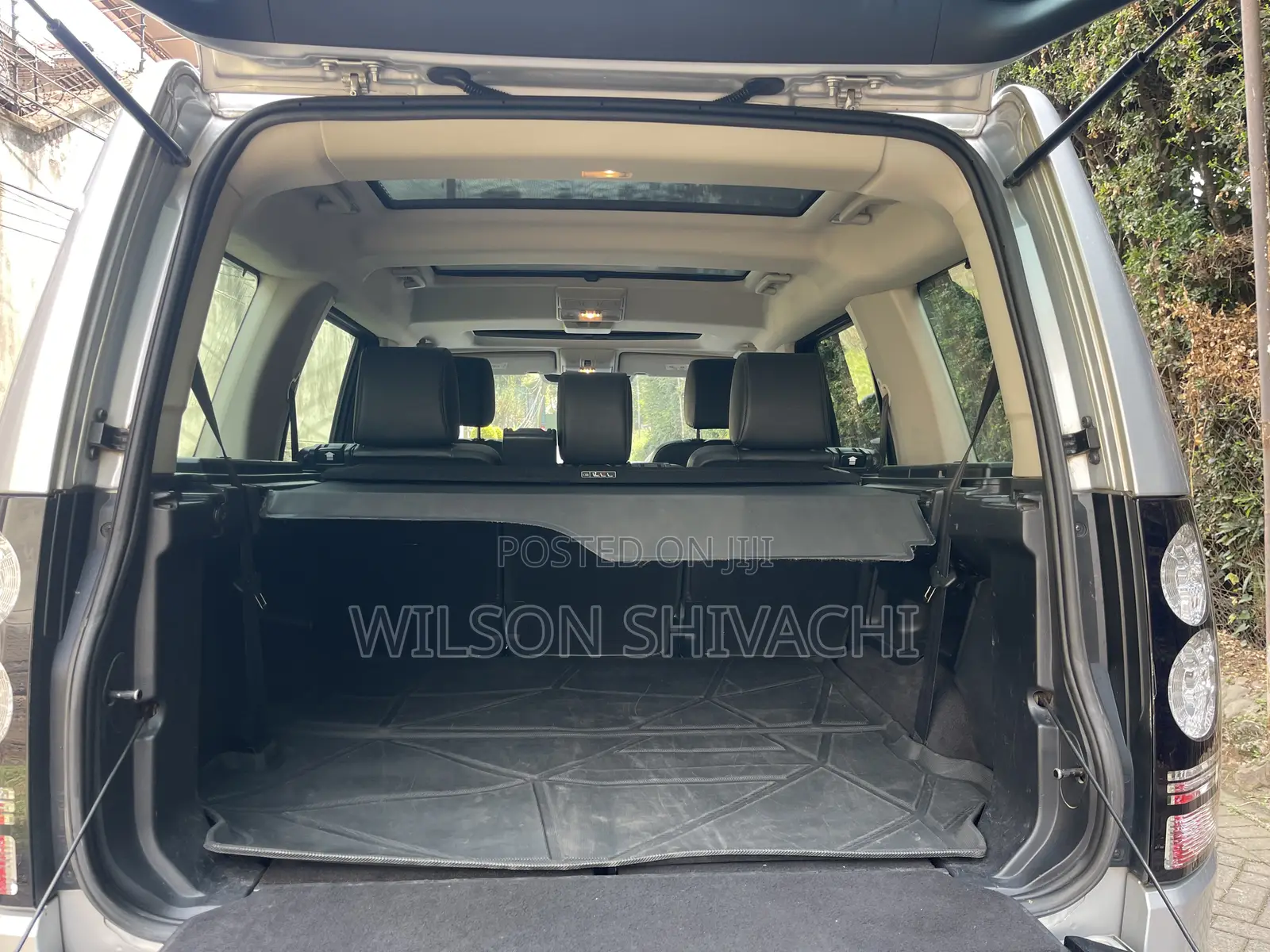 Land Rover Discovery 2015 Silver