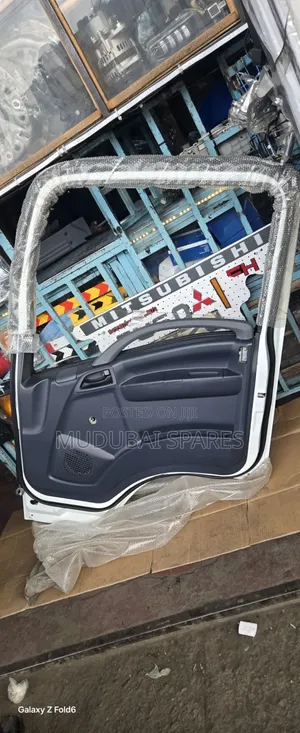 Isuzu Frr90,ftr90 and FVZ 34 RHS Manual Door