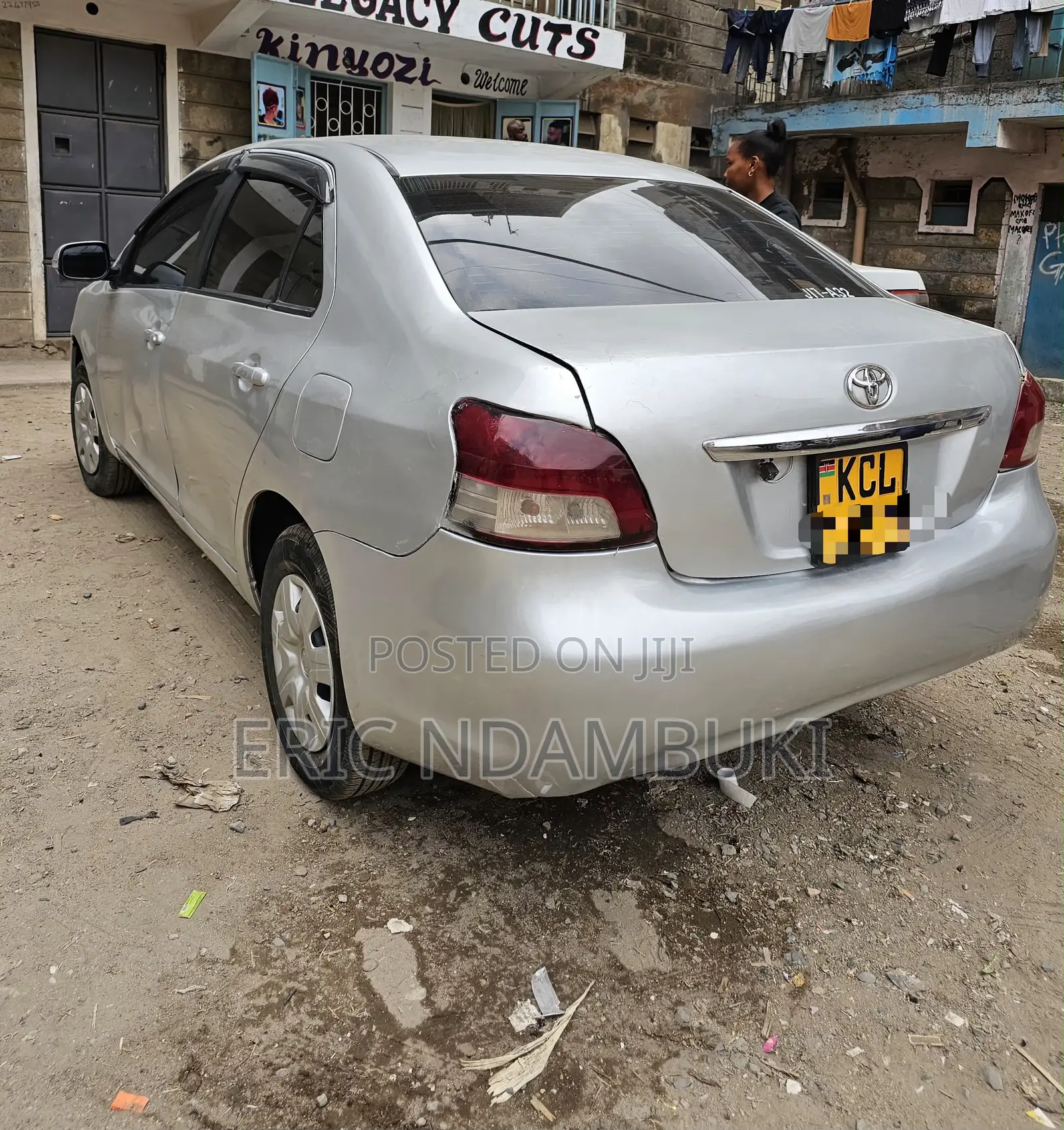 Toyota Belta 2010 Silver
