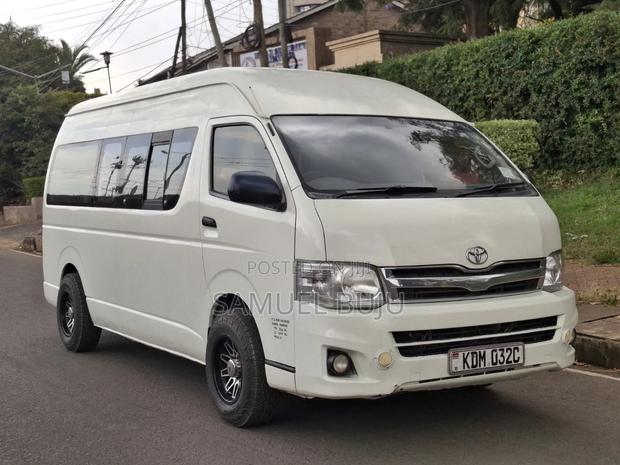Toyota HiAce 2015 White - thumbnail 2