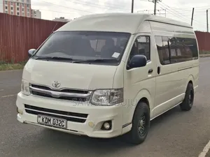 Toyota HiAce 2015 White