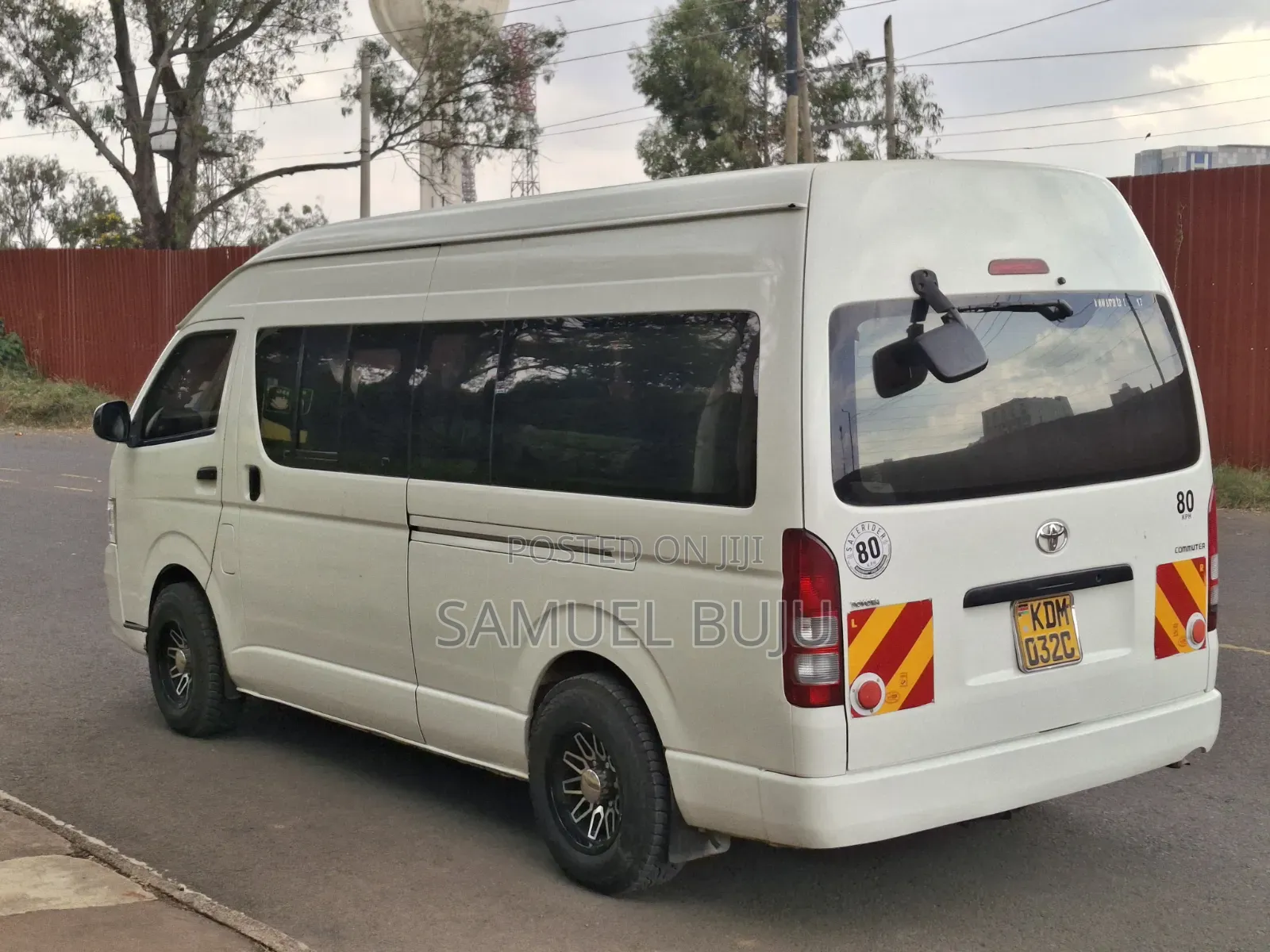 Toyota HiAce 2015 White