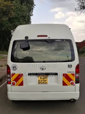 Toyota HiAce 2015 White