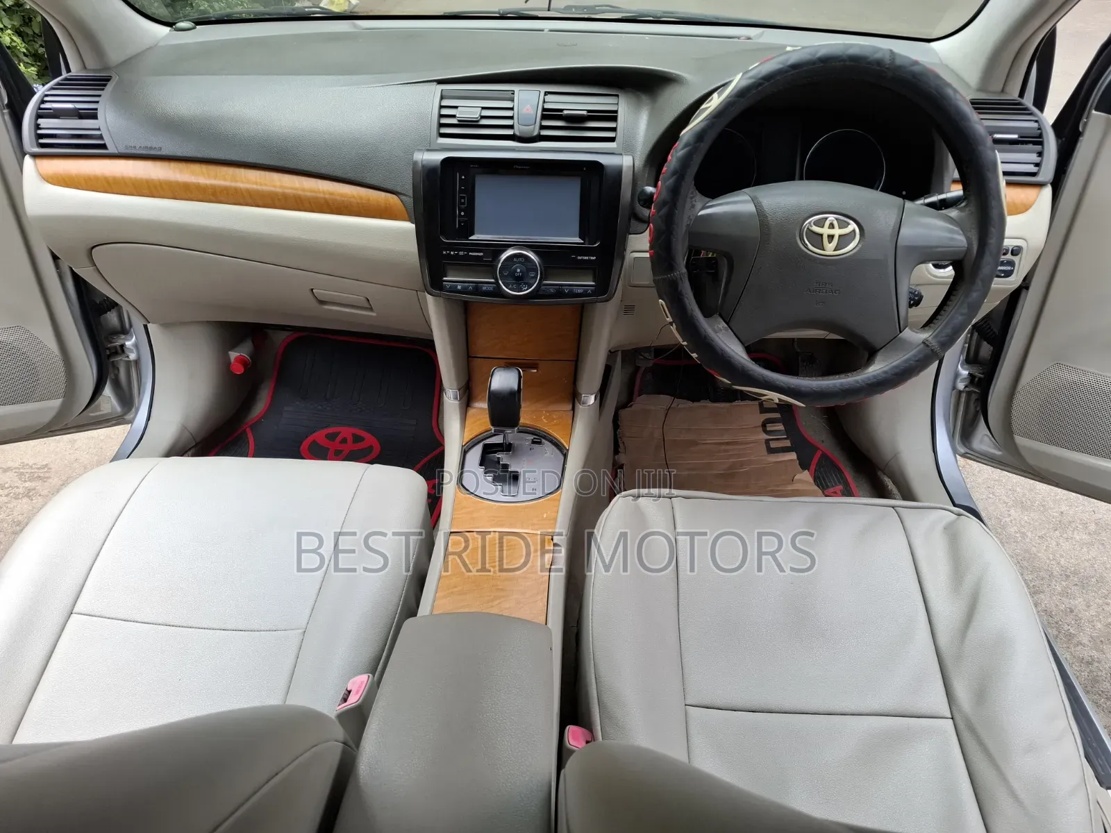 Toyota Premio 2010 Silver
