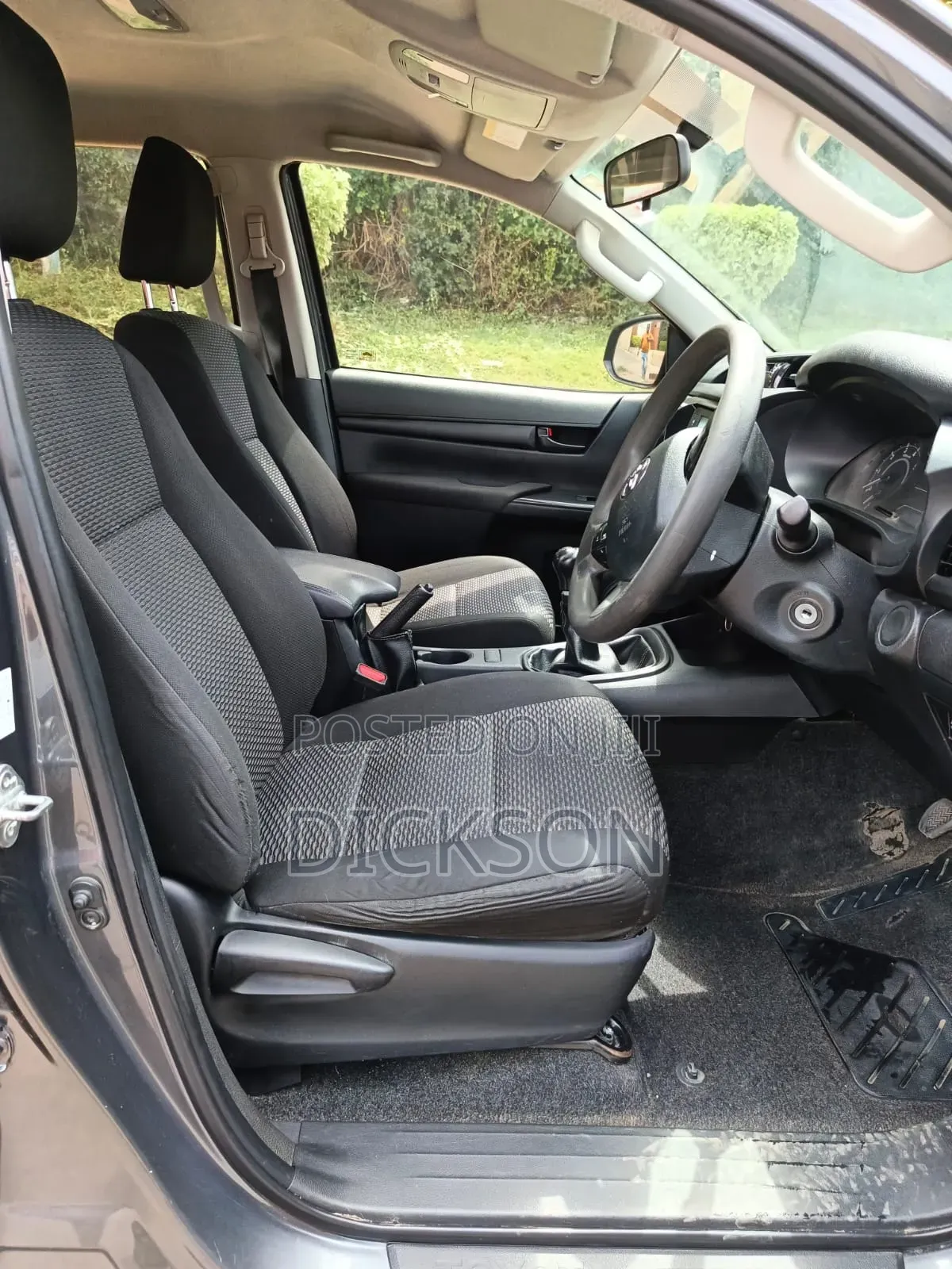 Toyota Hilux 2021 Gray