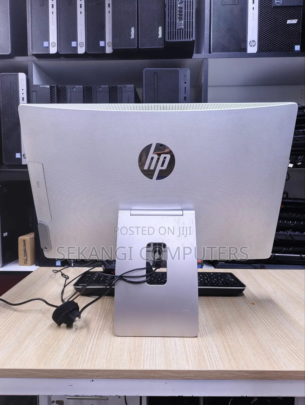 Desktop Computer HP Pavilion 24 8GB Intel Core i5 HDD 750GB
