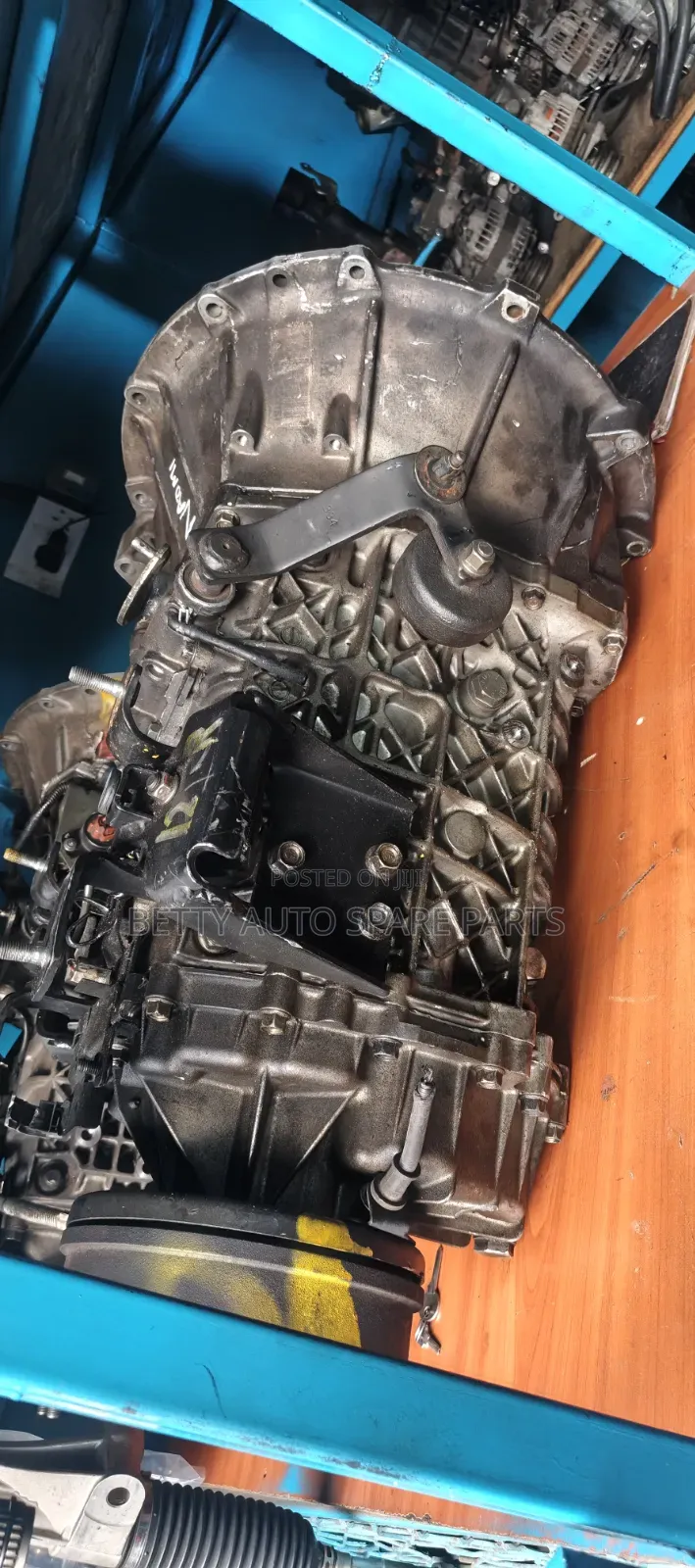 6 Speed Gearbox Manual NQR Isuzu