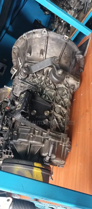 6 Speed Gearbox Manual NQR Isuzu