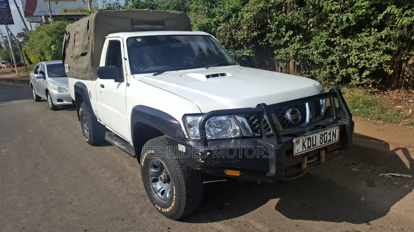 Nissan Hardbody 2016 White