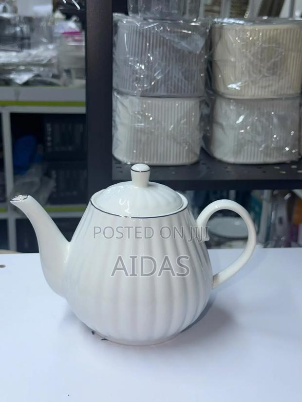 1.5L Ceramic Tea Pot