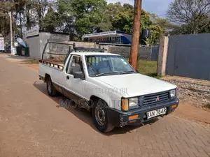 Mitsubishi L200 2001 White