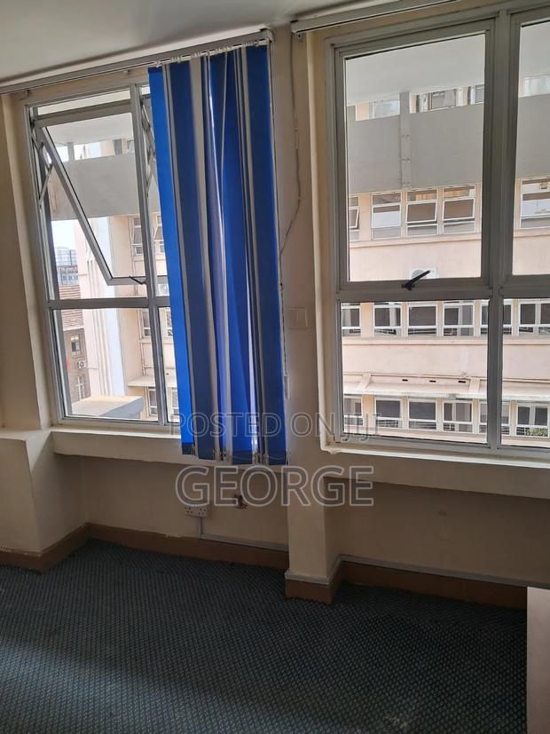 Office to Let - thumbnail 4